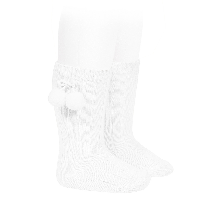 altos canalé borlas blanco
