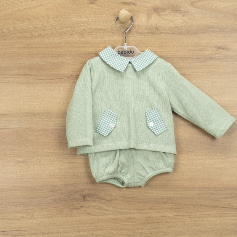 Conjunto gris sudadera