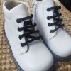 Dr. Martens blanco