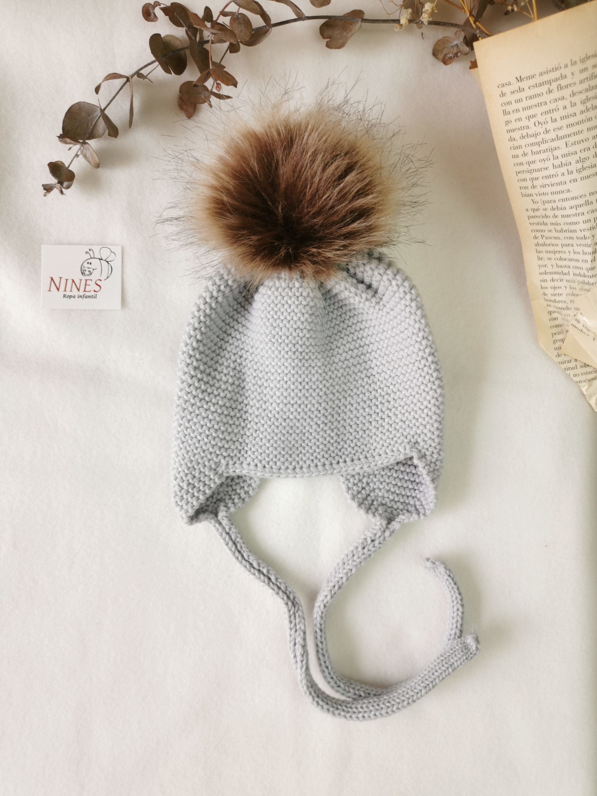 Gorro aviador punto pompón perla