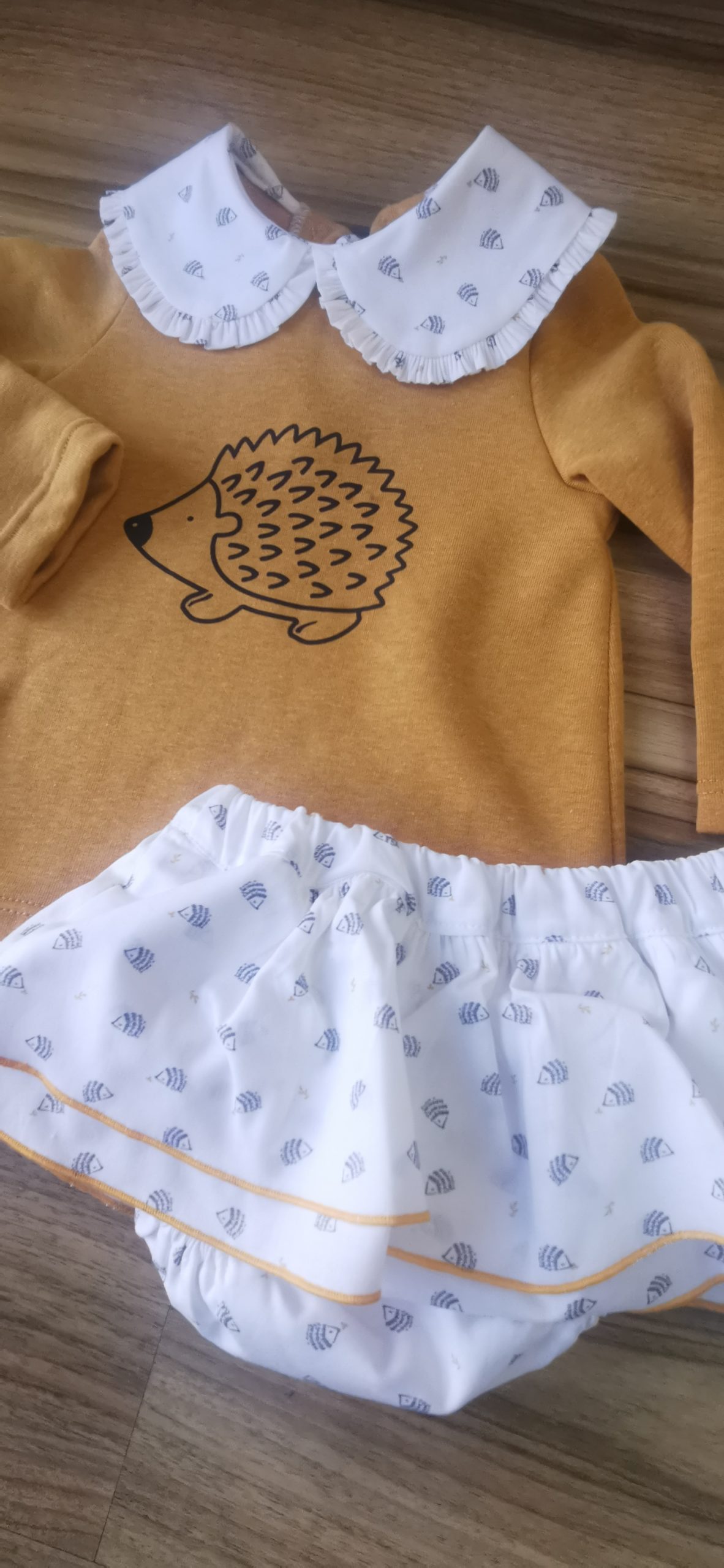 Conjunto erizo blanca valiente niña