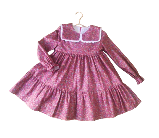 Vestido rojo flores blanca valiente