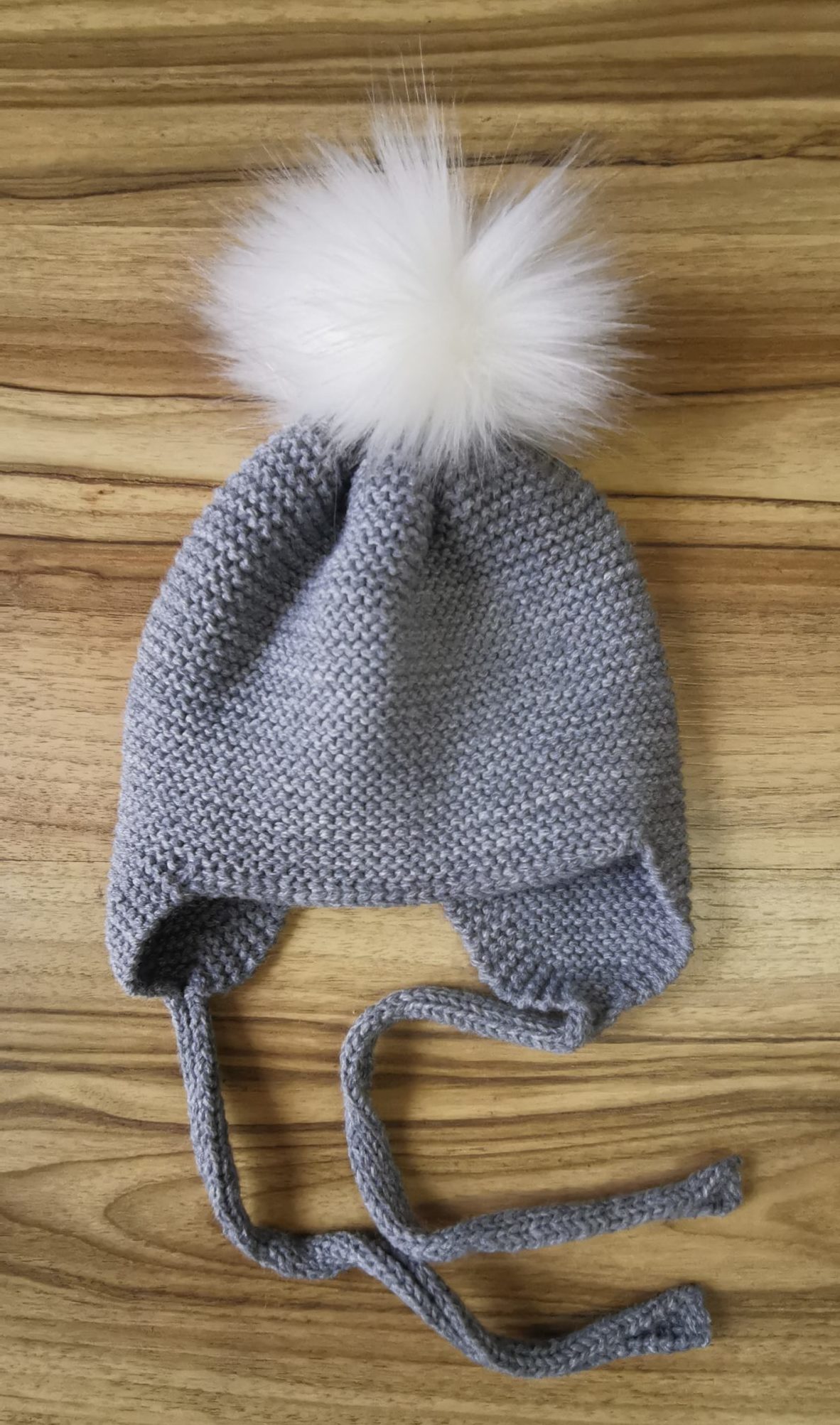 Gorro aviador pompon blanco marialex